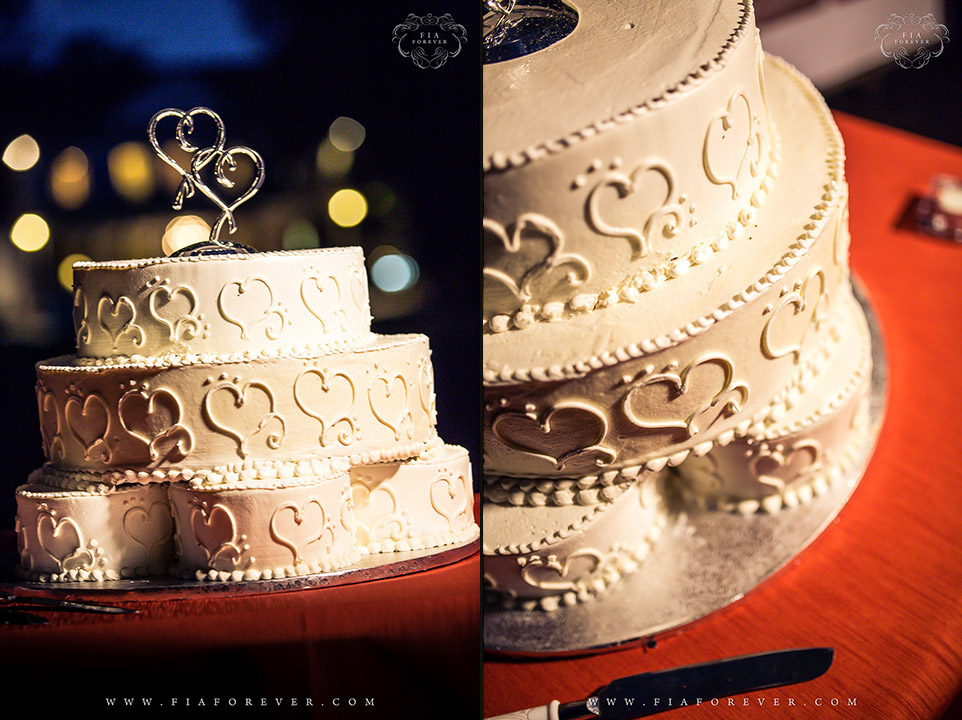 Beautiful Wedding Cake from Publix at Legare Waring House, Charleston, SC. Photo by Wedding Photographer in Charleston, Fia Forever.