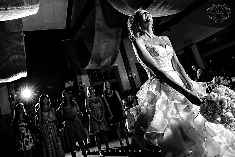 Reception-and-Dancing-Bouquet-Toss-photo-by-wedding-photographers-charleston-sc-Fia-Forever