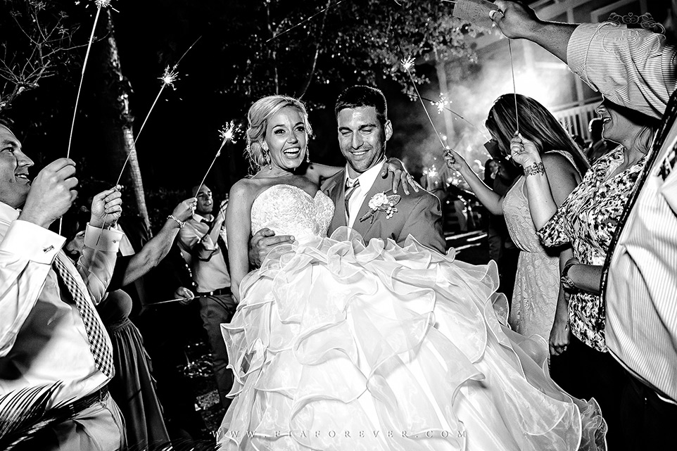 Sparkler-Exits-photo-by-wedding-photographers-charleston-sc-Fia-Forever